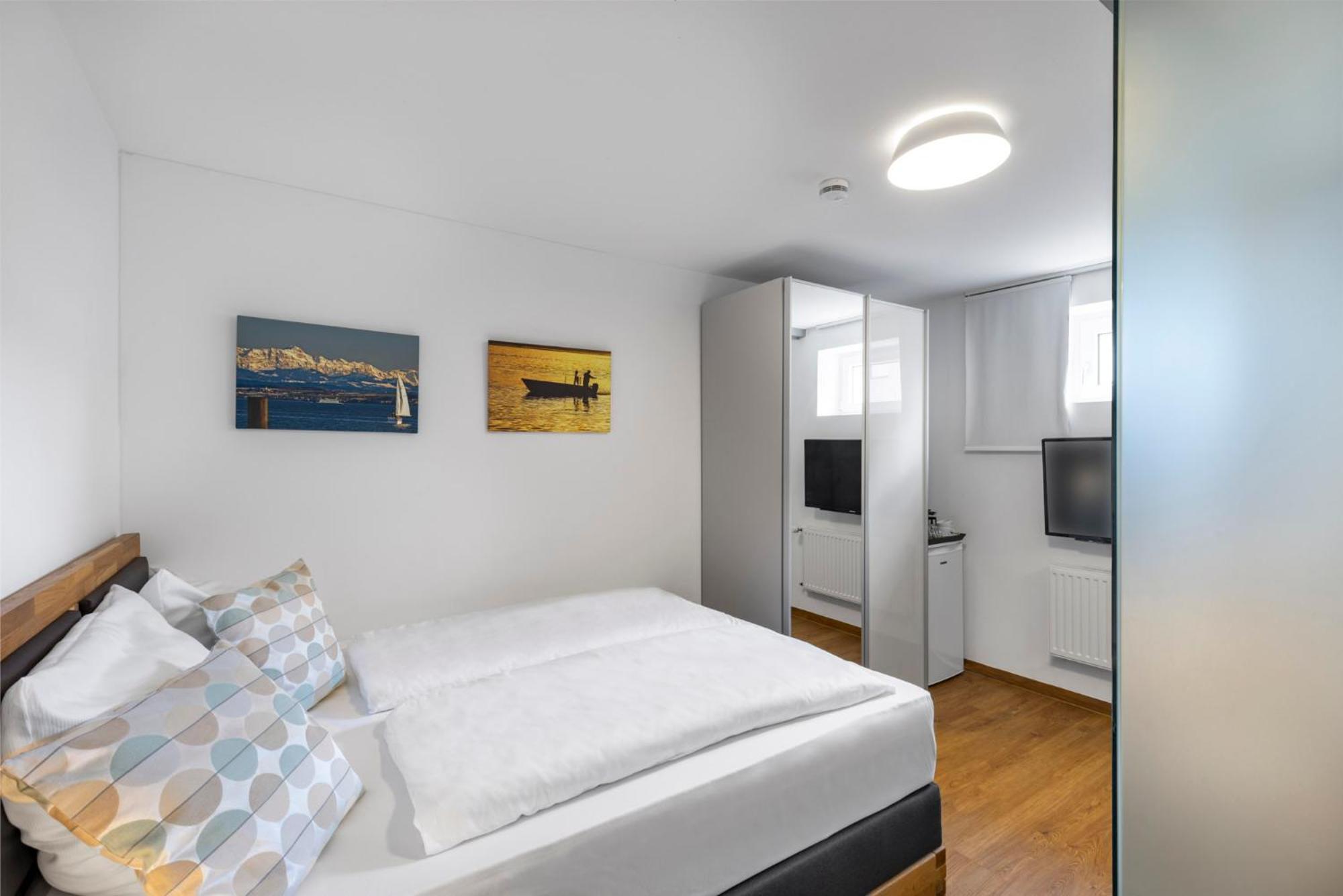 Hotel Garni Sonnengruss Hagnau Bagian luar foto