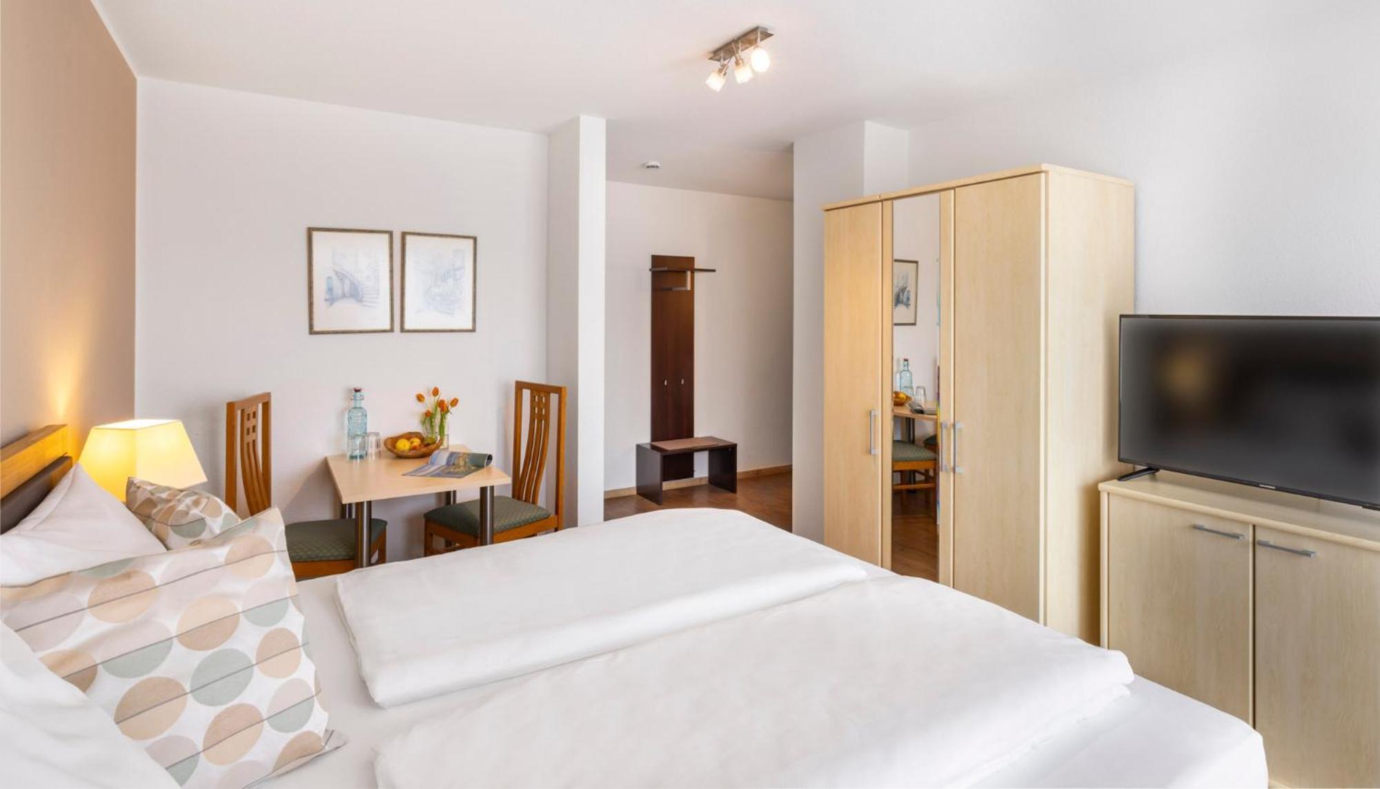 Hotel Garni Sonnengruss Hagnau Bagian luar foto
