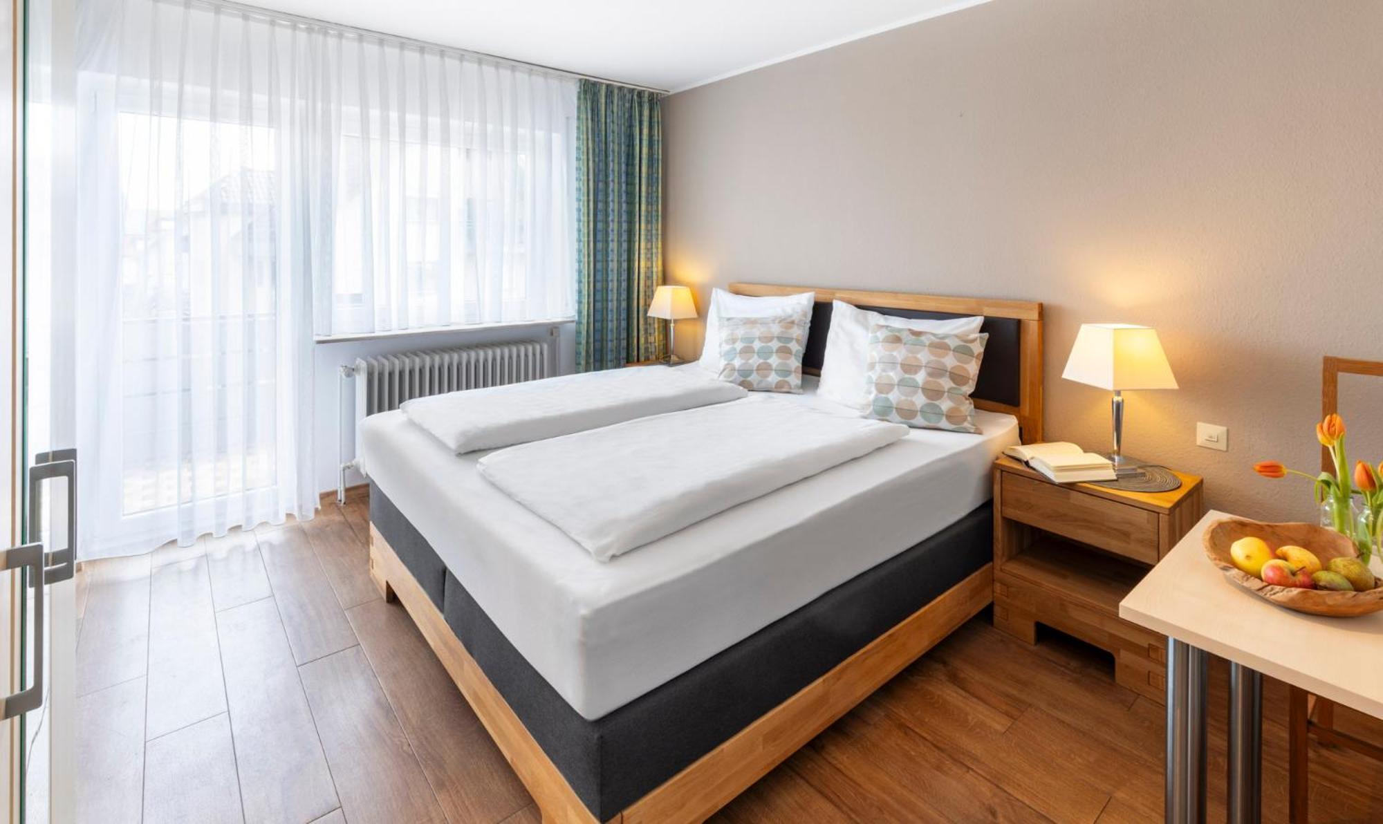 Hotel Garni Sonnengruss Hagnau Bagian luar foto