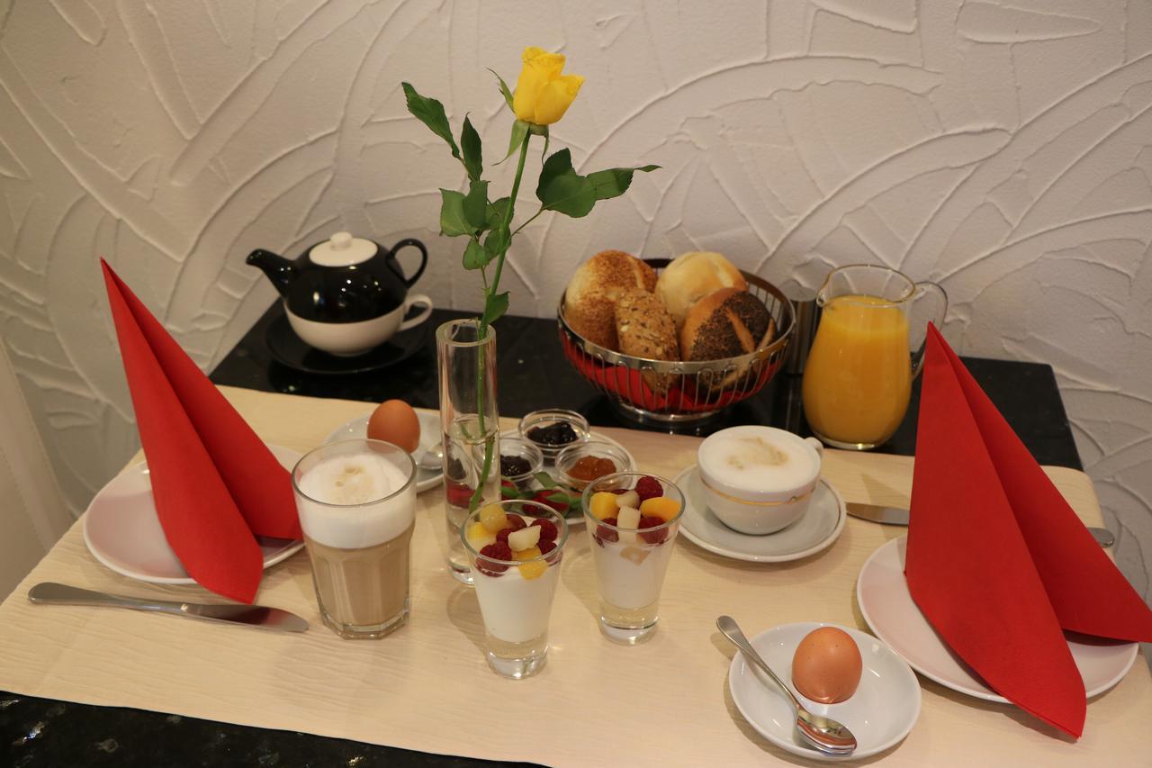 Hotel Garni Sonnengruss Hagnau Bagian luar foto